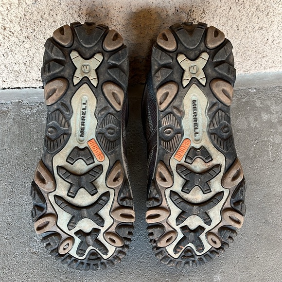 Merrell Hiking Boots - Picture 3 of 7